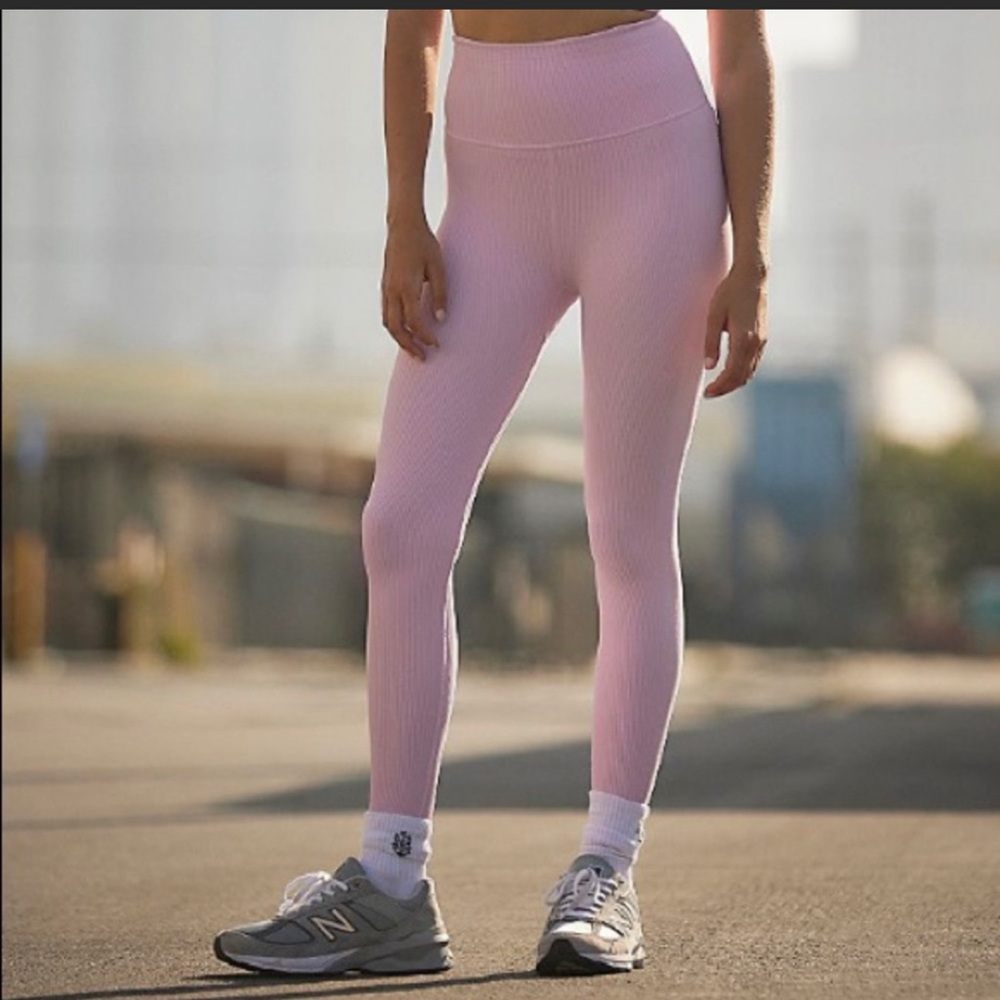 NEW Free People Happiness Runs Ribbed Leggings Soft Pink M/L